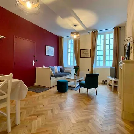 Hello - Confort Dans Le Coeur De La アパート